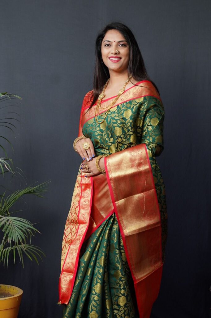 Beautiful Green and Red Kanchipuram Saree - Vinsa Fashion